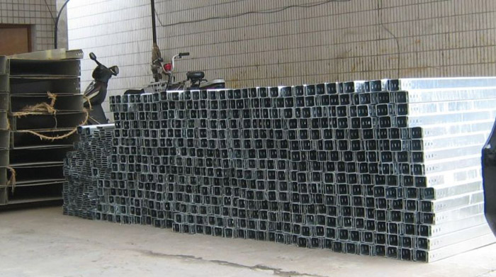 ����\����